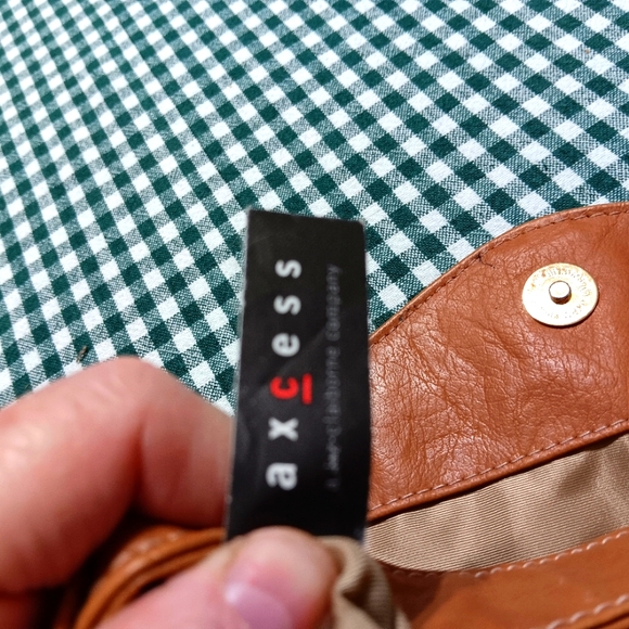 Access from Liz Claiborne Shoulder Bag - Picture 7 of 9